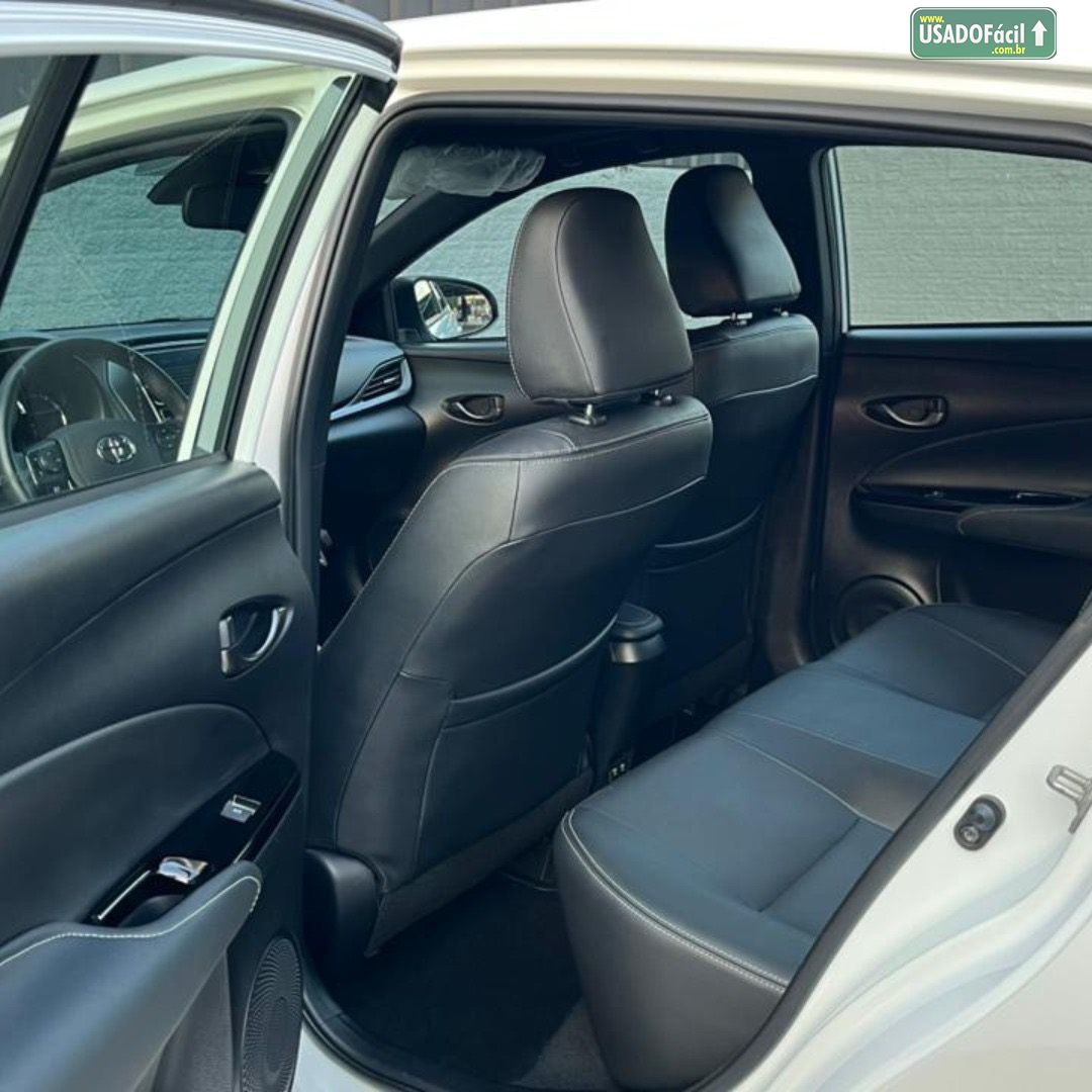 TOYOTA Yaris Hatch XLS 1.5 Automático Flex 2023/2024 — foto 12 de 23