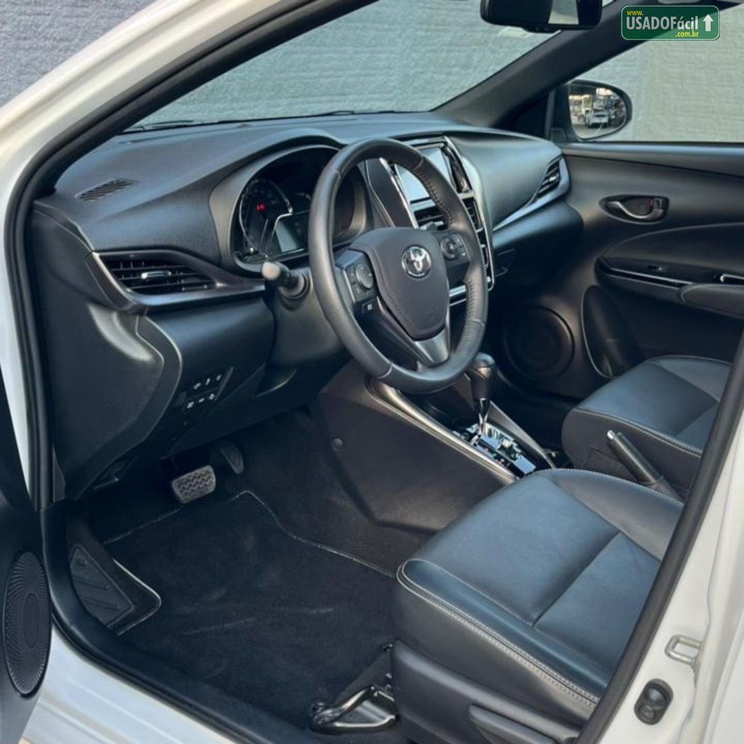 TOYOTA Yaris Hatch XLS 1.5 Automático Flex 2023/2024 — foto 9 de 23