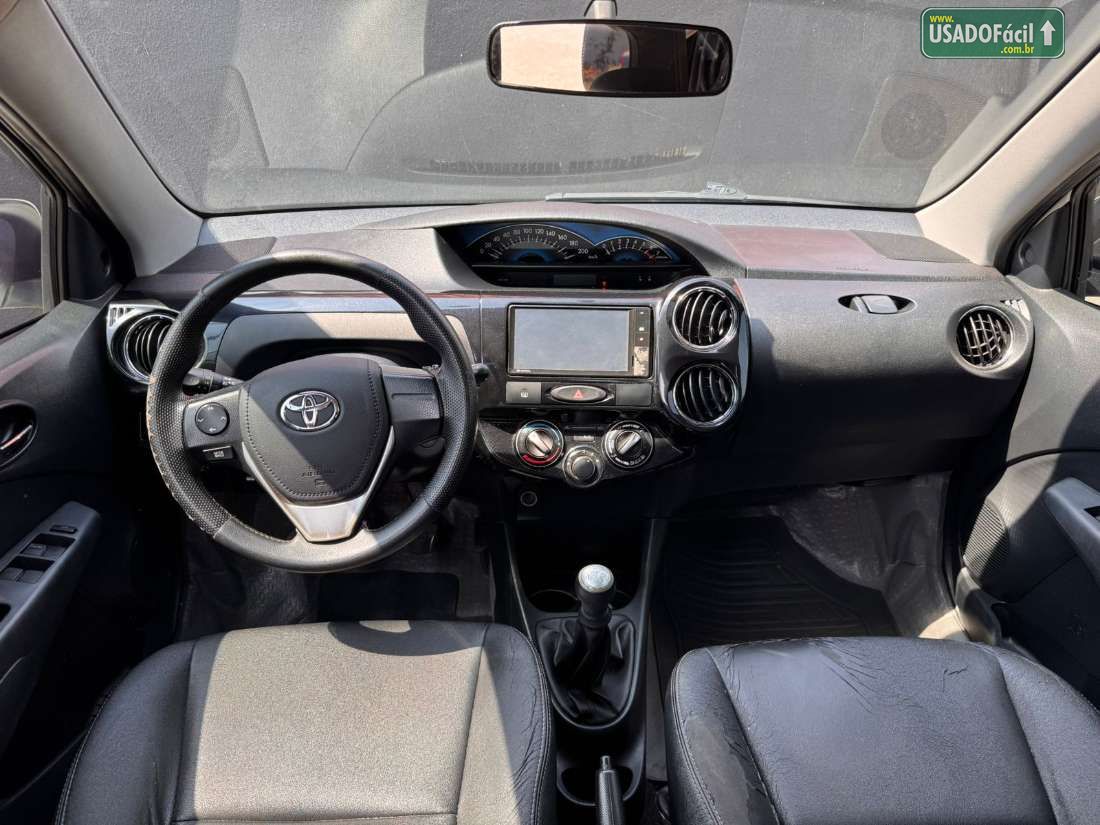 Toyota Etios Sedan XLS 1.5 Mecânico Flex 2015/2016 — foto 8 de 13