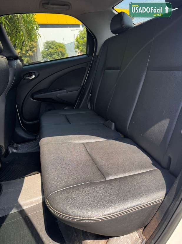 Toyota Etios Sedan XLS 1.5 Mecânico Flex 2015/2016 — foto 11 de 13