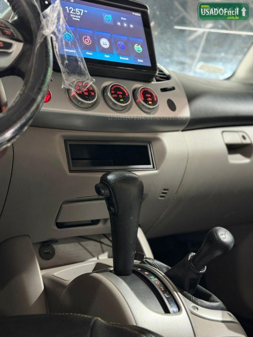 MITSUBISHI L200 Triton HLS CD 2.4 automático Flex 2012/2013 — foto 6 de 17