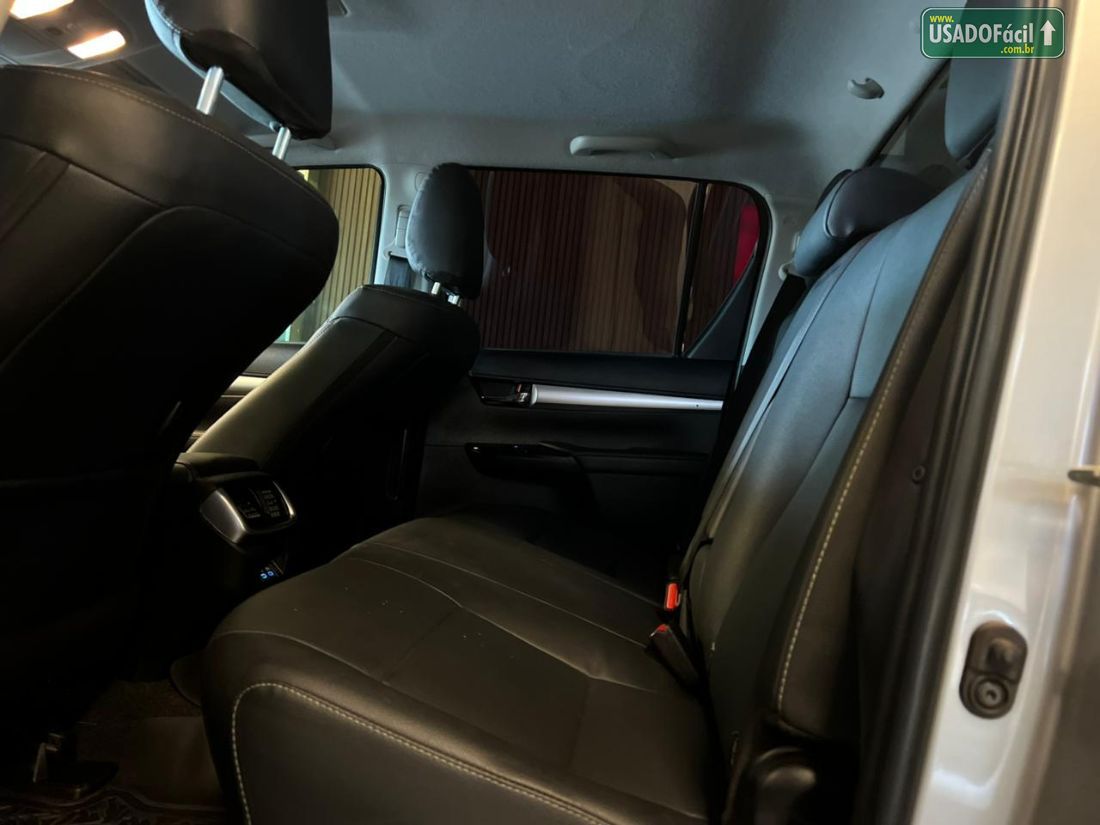 Toyota Hilux SRX CD 2.8 4x4 TDI Automático Diesel 2024/2024 — foto 11 de 19