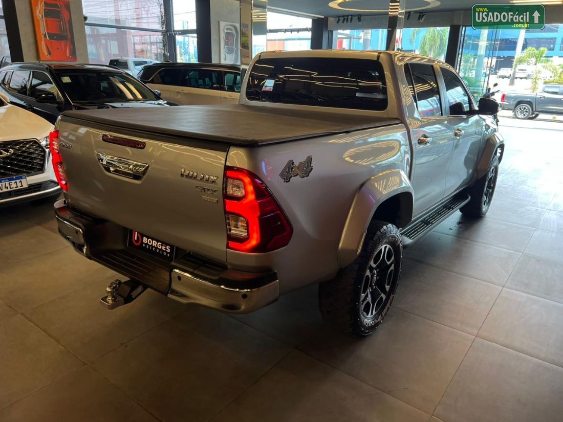 Toyota Hilux SRX CD 2.8 4x4 TDI Automático Diesel 2024/2024 — foto 4 de 19