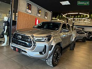 Toyota Hilux SRX CD 2.8 4x4 TDI Automático Diesel