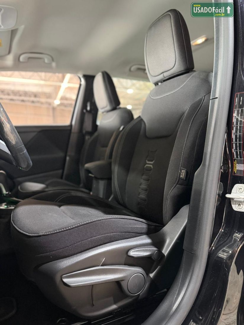 Jeep Renegade Altitude T270 1.3 Turbo Automático Flex 2025/2026 — foto 7 de 16