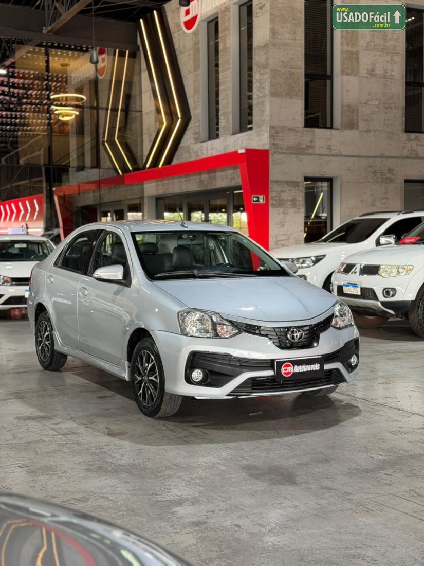 Toyota Etios Sedan Platinum 1.5 Automático Flex 2017/2018 — foto 14 de 14