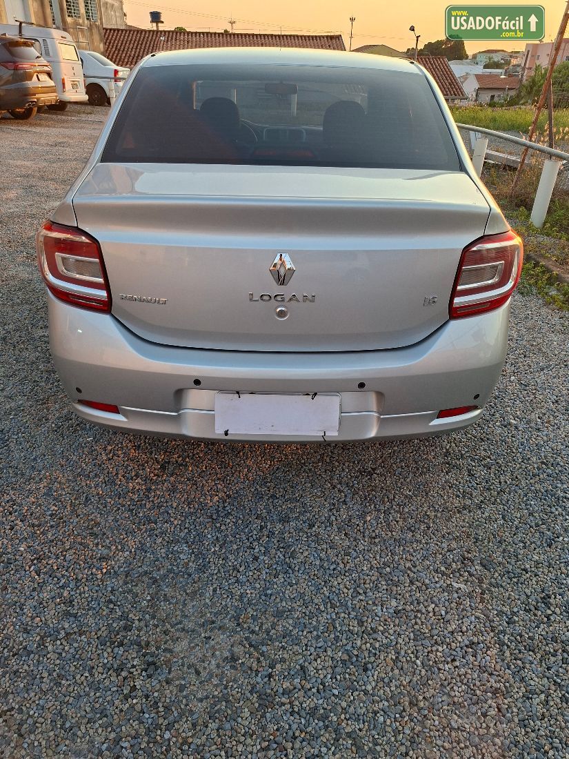 Renault Logan Expression 1.6 Hi-Flex 2016/2017 — foto 6 de 11
