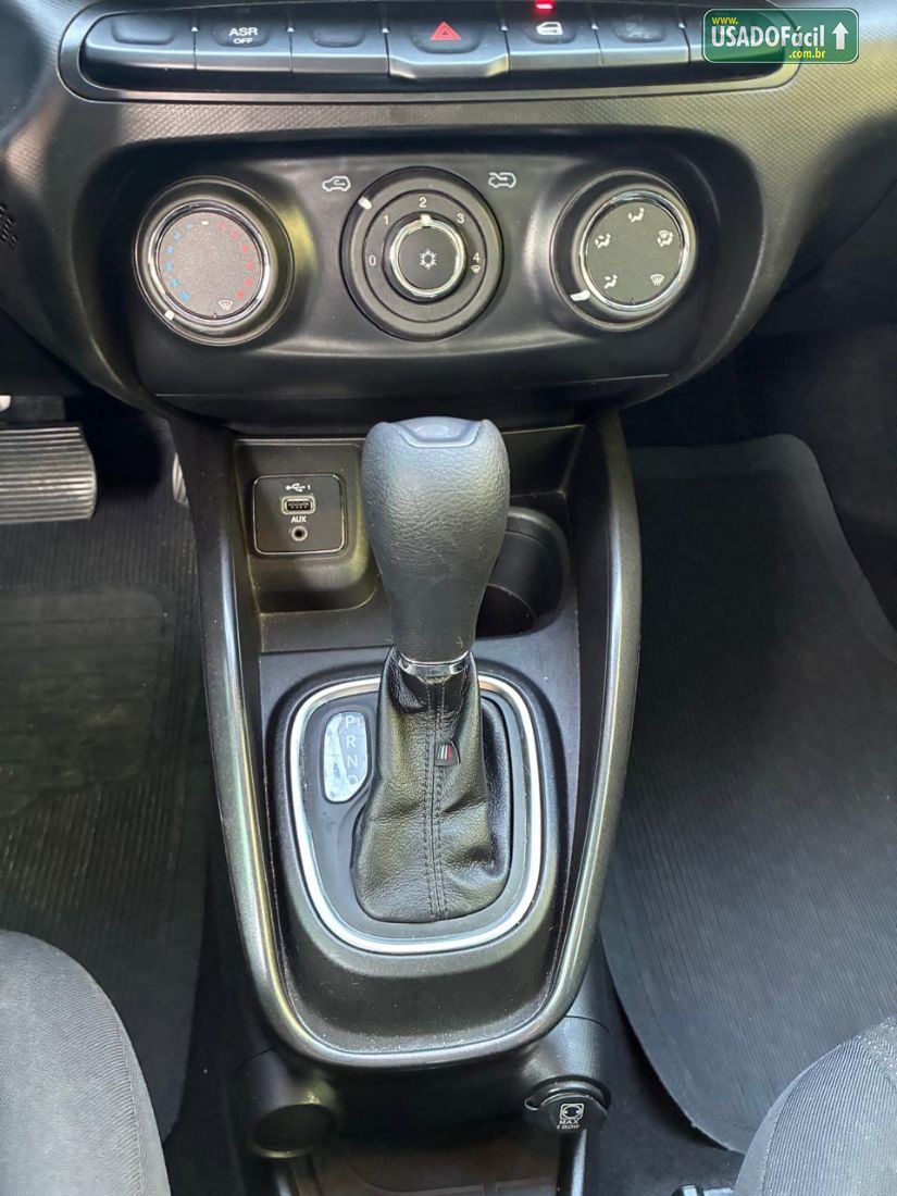 Fiat Cronos Drive 1.3 Automático Flex 2024/2025 — foto 4 de 7