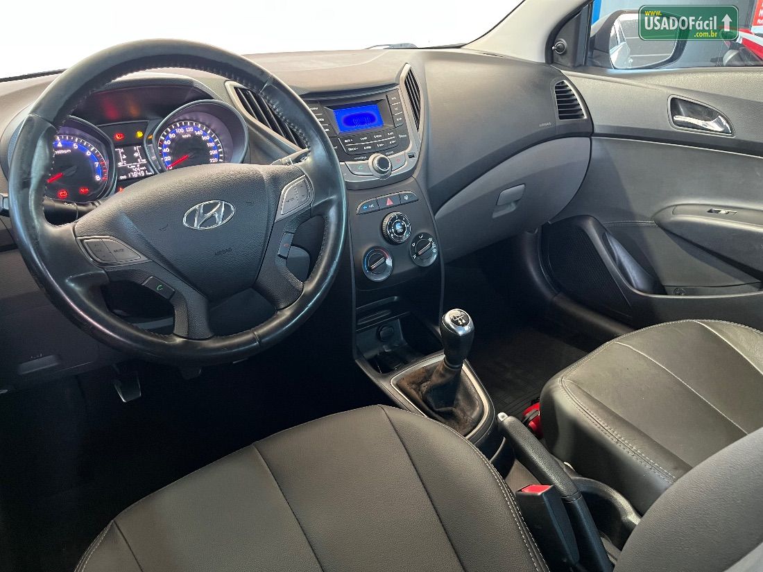 Hyundai HB20S Sedan Comfort Plus 1.6 Mecânico Flex 2013/2014 — foto 10 de 12