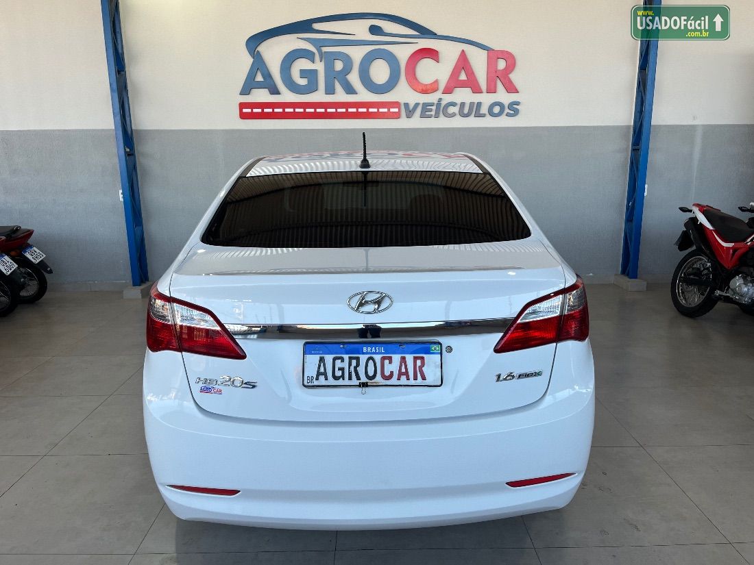 Hyundai HB20S Sedan Comfort Plus 1.6 Mecânico Flex 2013/2014 — foto 6 de 12