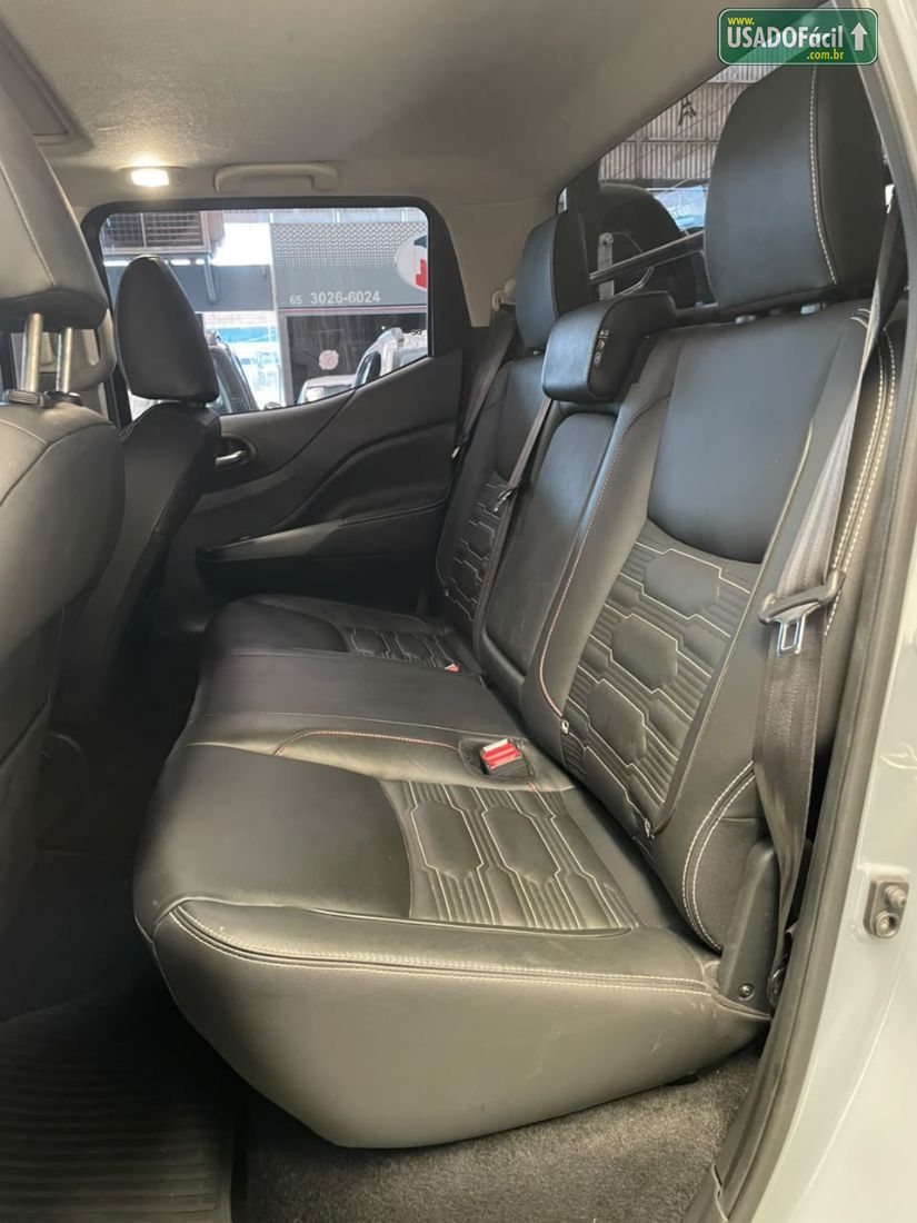 Nissan Frontier PRO4X CD 4x4 2.3 Bi-Turbo Automático Diesel 2023/2024 — foto 5 de 12