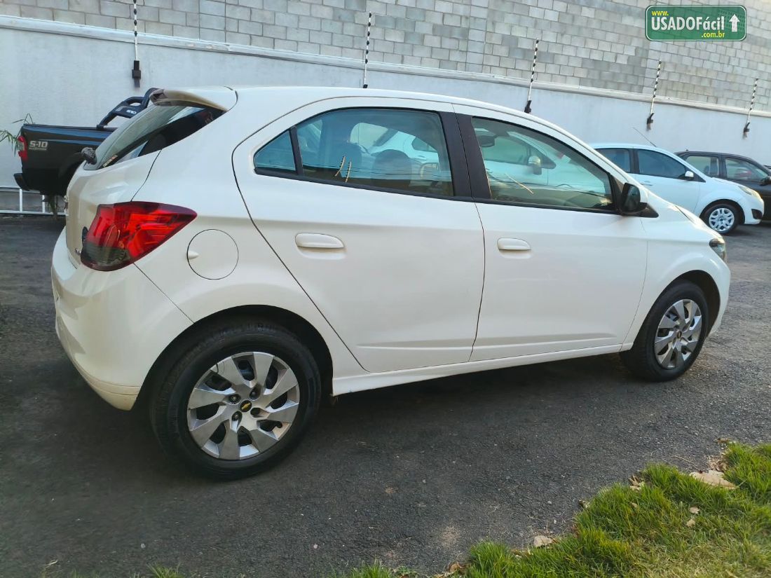 CHEVROLET/GM Onix Hatch LT 1.4 Mecânico Flex 2016/2016 — foto 6 de 14