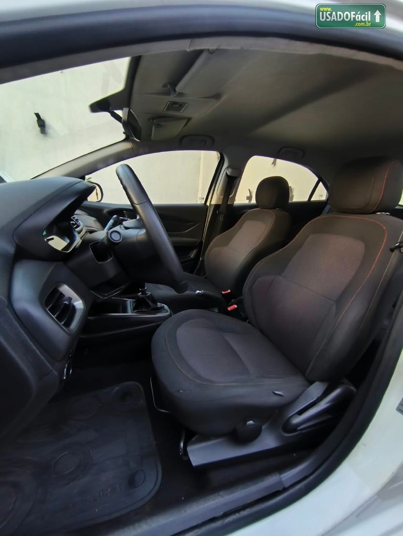 CHEVROLET/GM Onix Hatch LT 1.4 Mecânico Flex 2016/2016 — foto 9 de 14