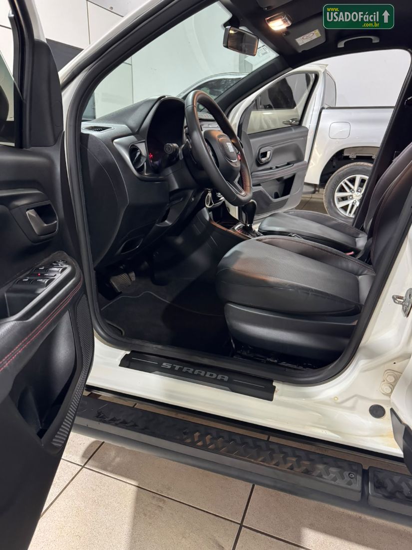 Fiat Strada Ultra CD 1.0 Turbo Automático Flex 2024/2025 — foto 11 de 17