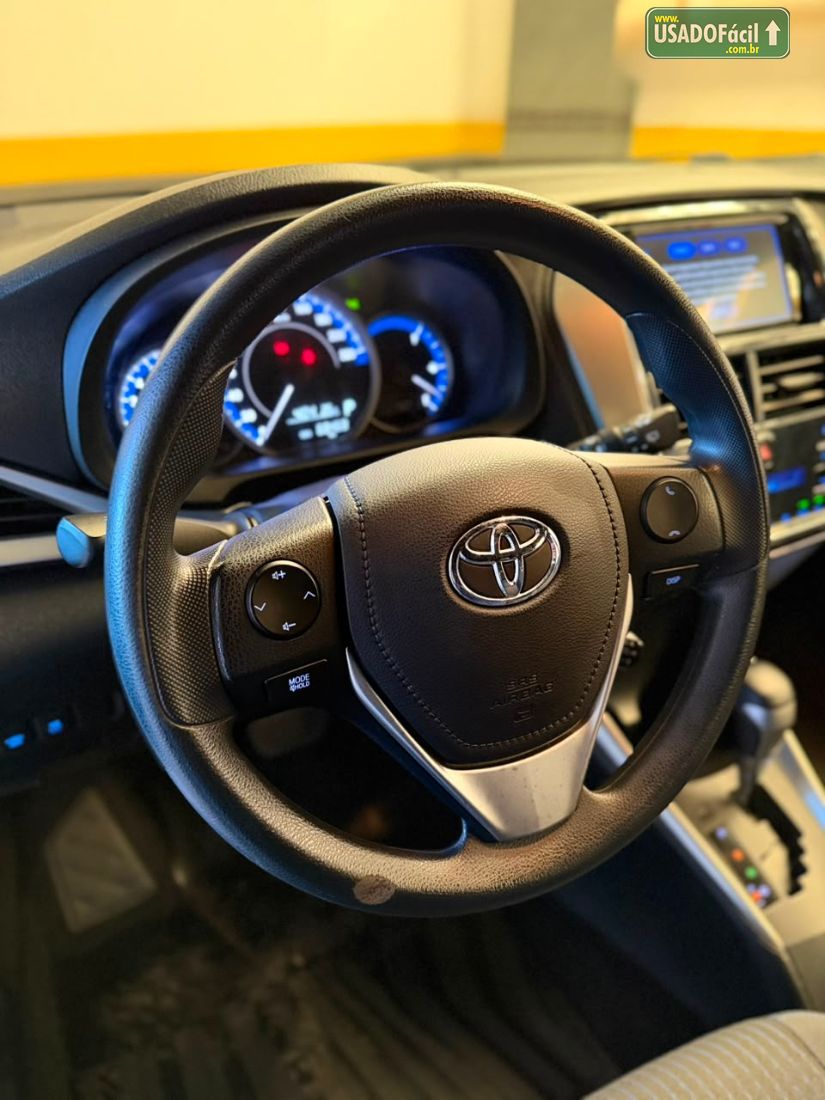 Toyota Yaris Hatch XL Plus Connect 1.5 Automático Flex 2021/2022 — foto 12 de 17