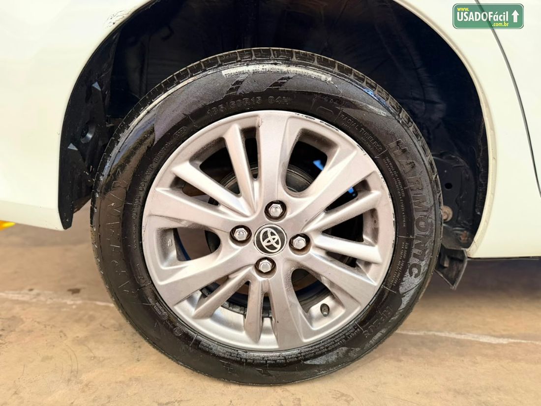 Toyota Yaris Hatch XL Plus Connect 1.5 Automático Flex 2021/2022 — foto 16 de 17