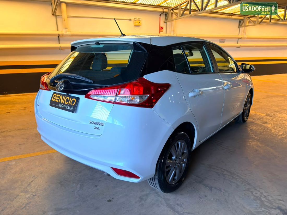 Toyota Yaris Hatch XL Plus Connect 1.5 Automático Flex 2021/2022 — foto 5 de 17
