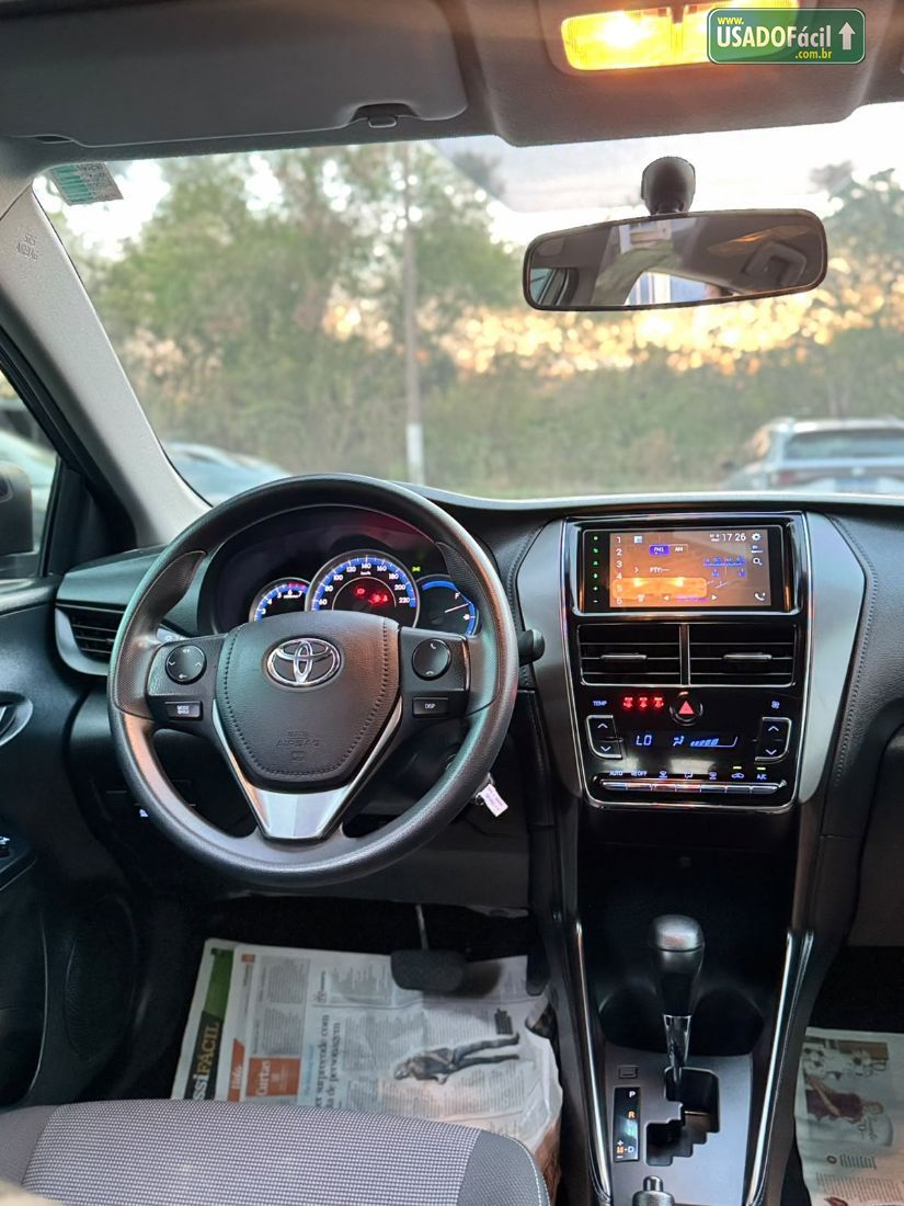 Toyota Yaris Sedan XL 1.5 Automático Flex 2024/2025 — foto 9 de 12