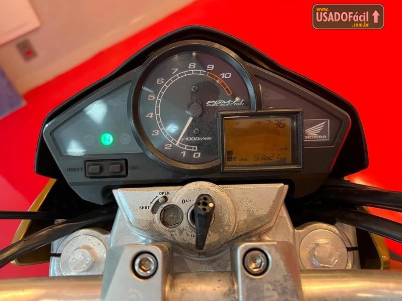 Honda CB 300R 2010/2011 — foto 2 de 4