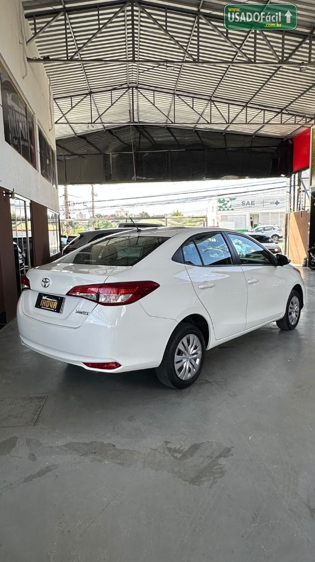 Toyota Yaris Sedan XL 1.5 Automático Flex 2022/2023 — foto 16 de 16