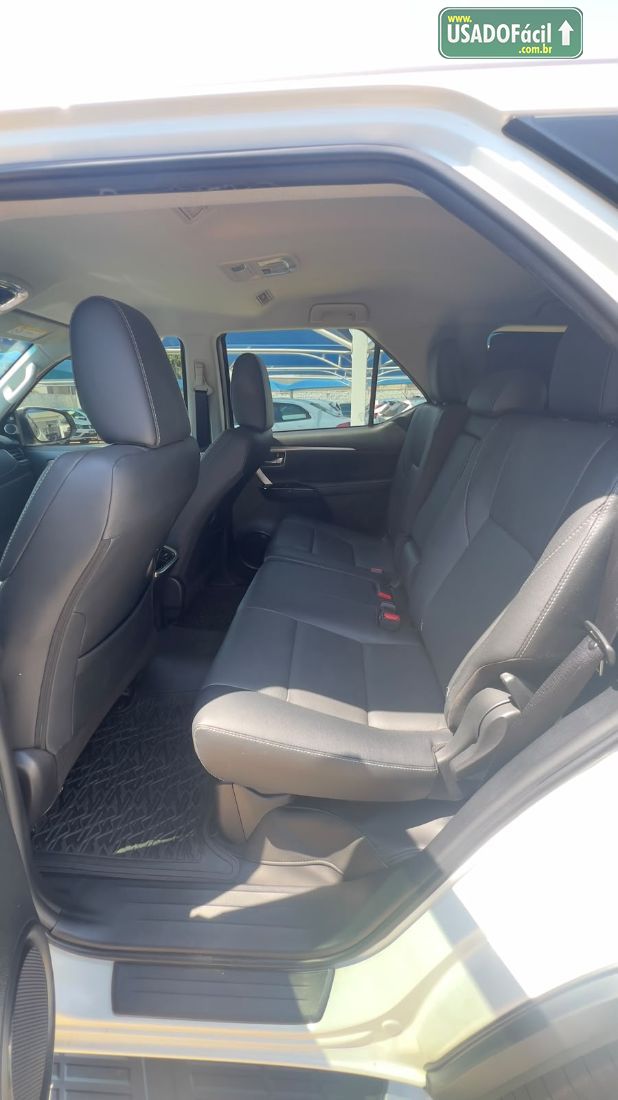 Toyota Hilux SW4 SRX 2.8 4x4 TDI Automático Diesel 2021/2021 — foto 10 de 11