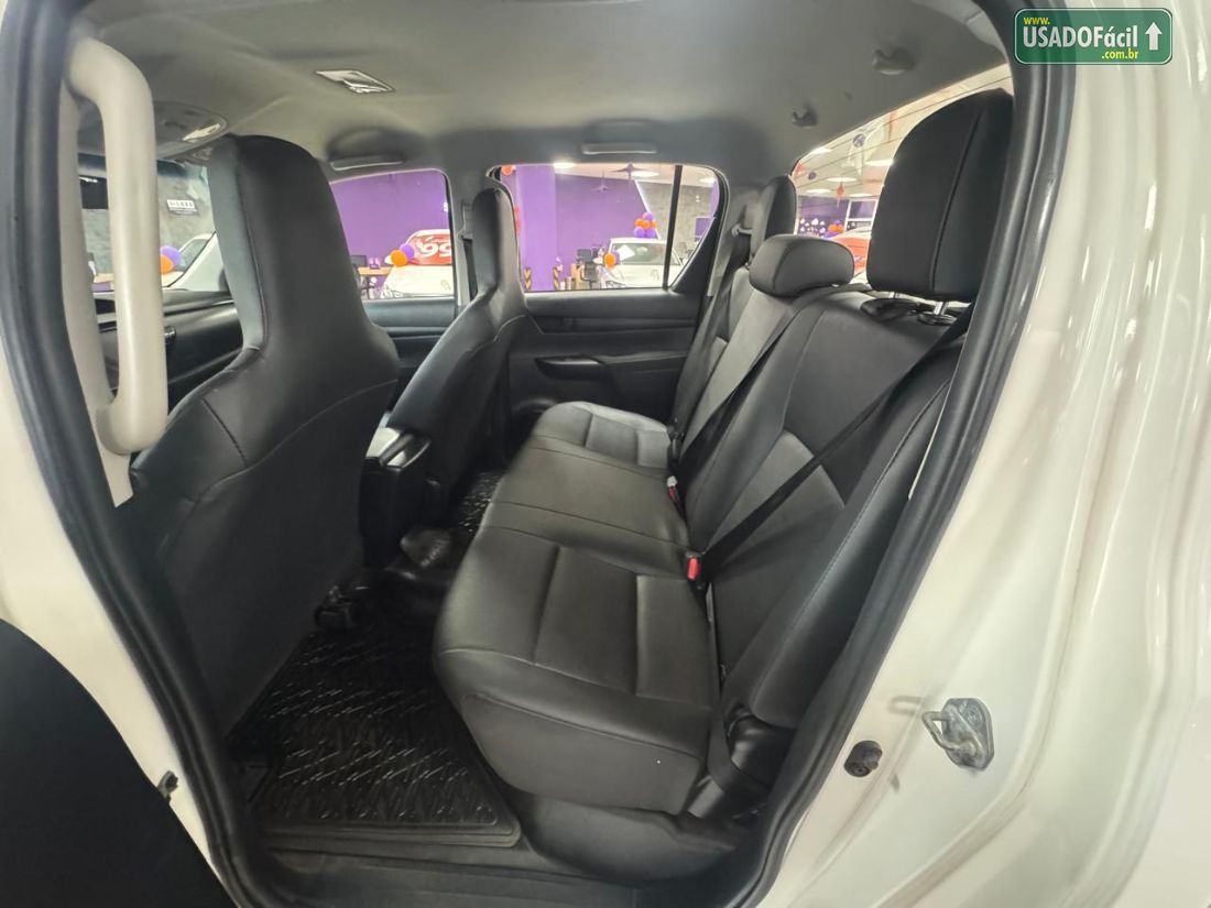 Toyota Hilux CD 2.8 4x4 Mecânico Diesel 2024/2024 — foto 6 de 14