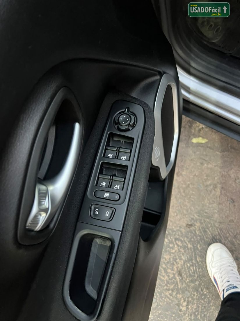 Jeep Renegade 1.8 4x2 Automático Flex 2019/2019 — foto 7 de 10