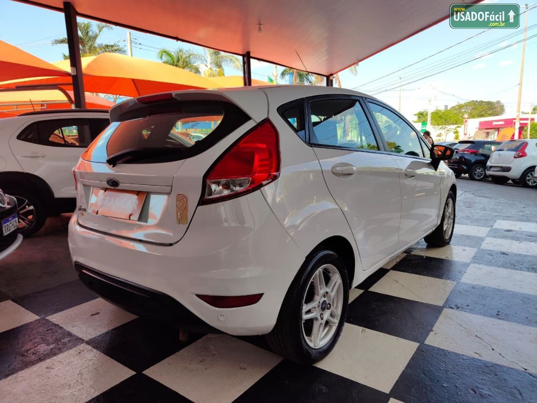 Ford Fiesta Hatch SEL 1.6 5P Automático Flex 2017/2018 — foto 6 de 13