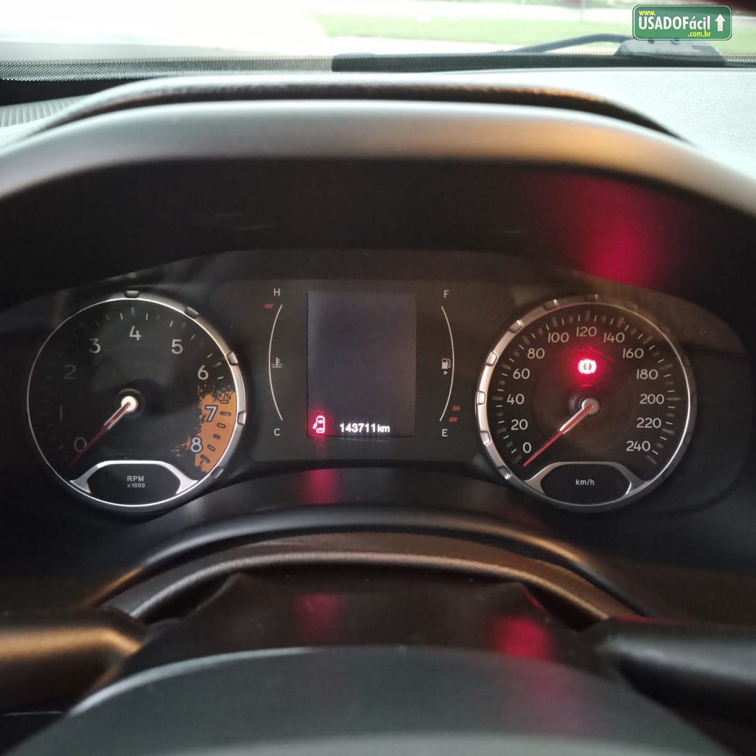 Jeep Renegade Sport 1.8 4x2 Mecânico Flex 2018/2018 — foto 13 de 16