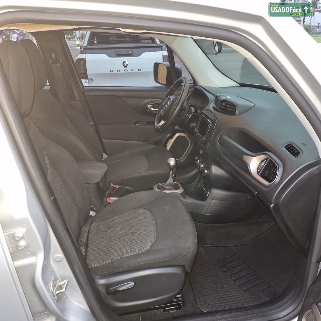 Jeep Renegade Sport 1.8 4x2 Mecânico Flex 2018/2018 — foto 8 de 16