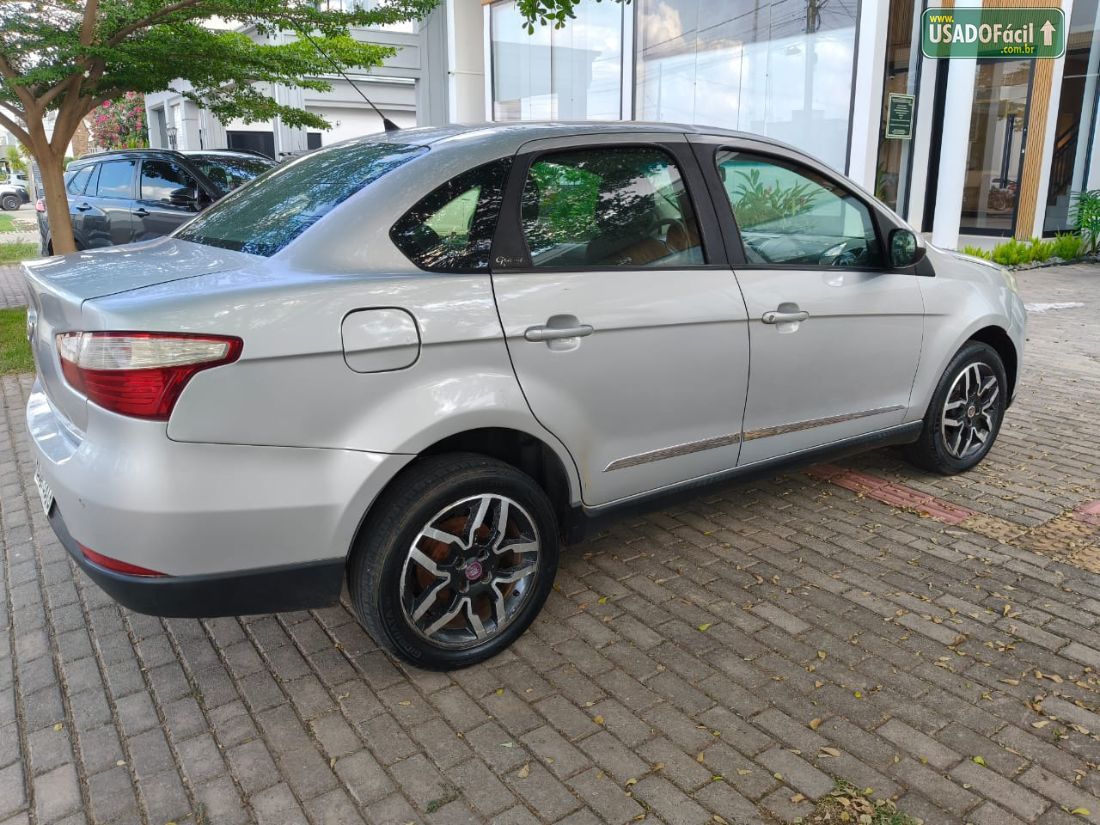 Fiat Grand Siena Essence Dualogic 1.6 Flex 2013/2014 — foto 3 de 8