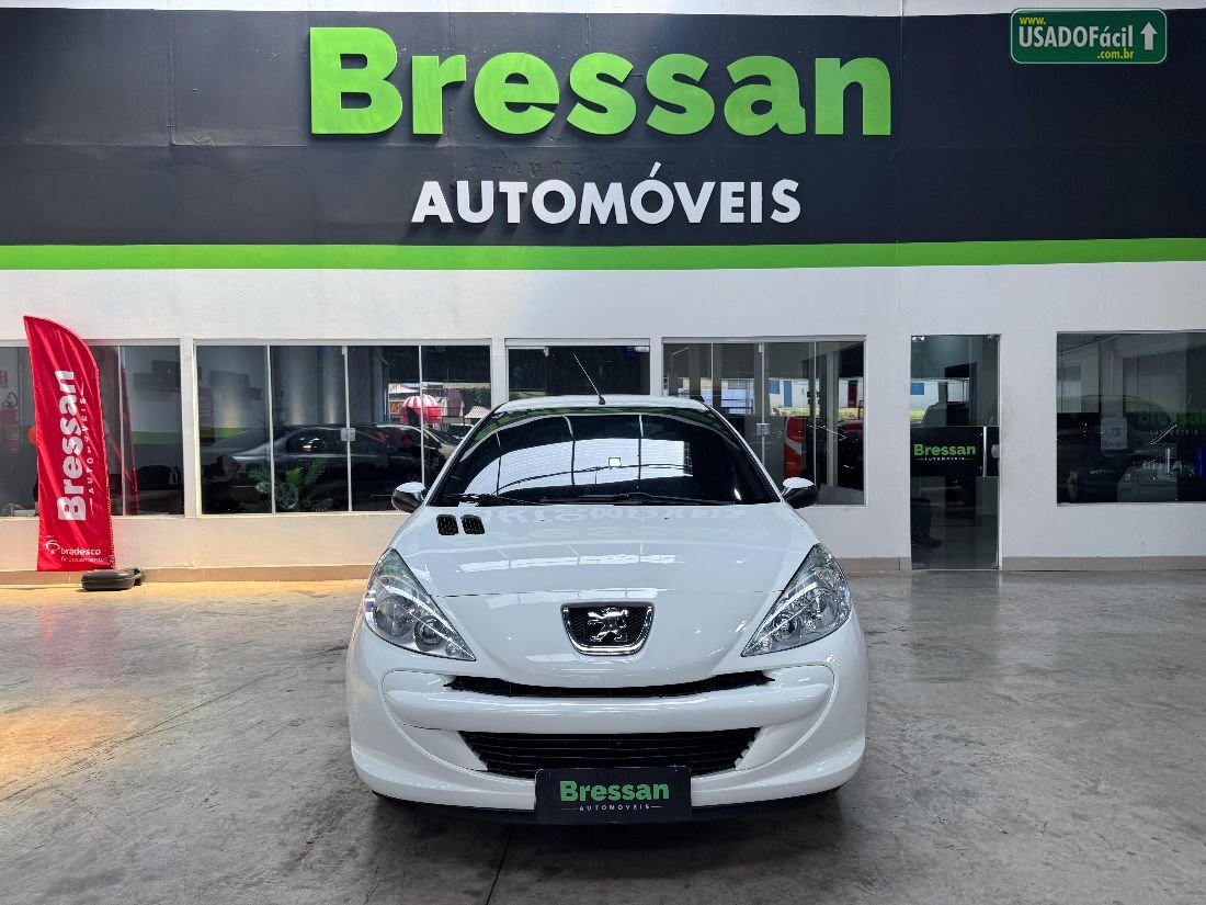 Peugeot Peugeot 207 Active 1.4 4P Flex 2014/2014 — foto 2 de 8