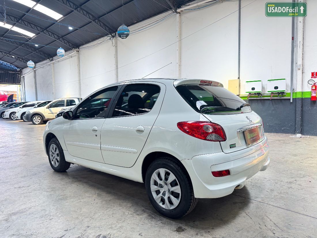 Peugeot Peugeot 207 Active 1.4 4P Flex 2014/2014 — foto 6 de 8