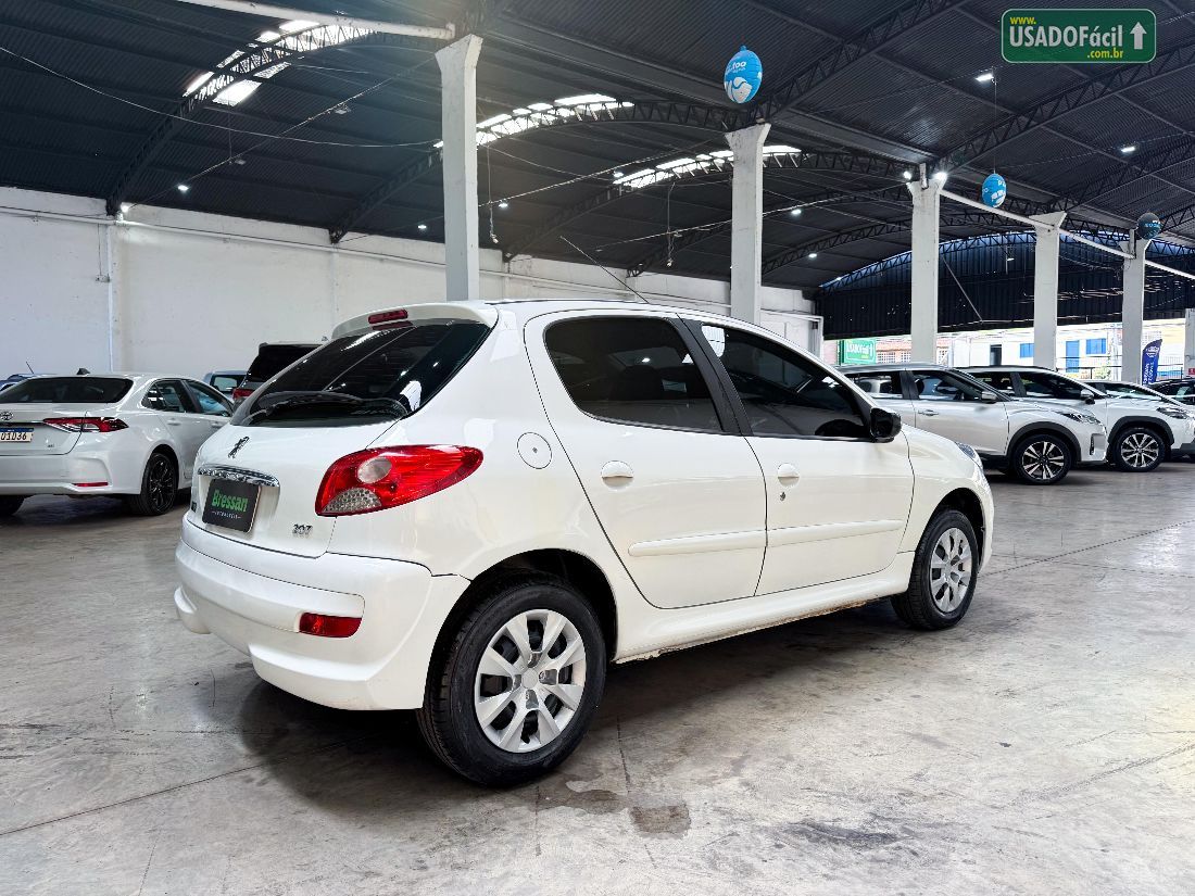 Peugeot Peugeot 207 Active 1.4 4P Flex 2014/2014 — foto 7 de 8