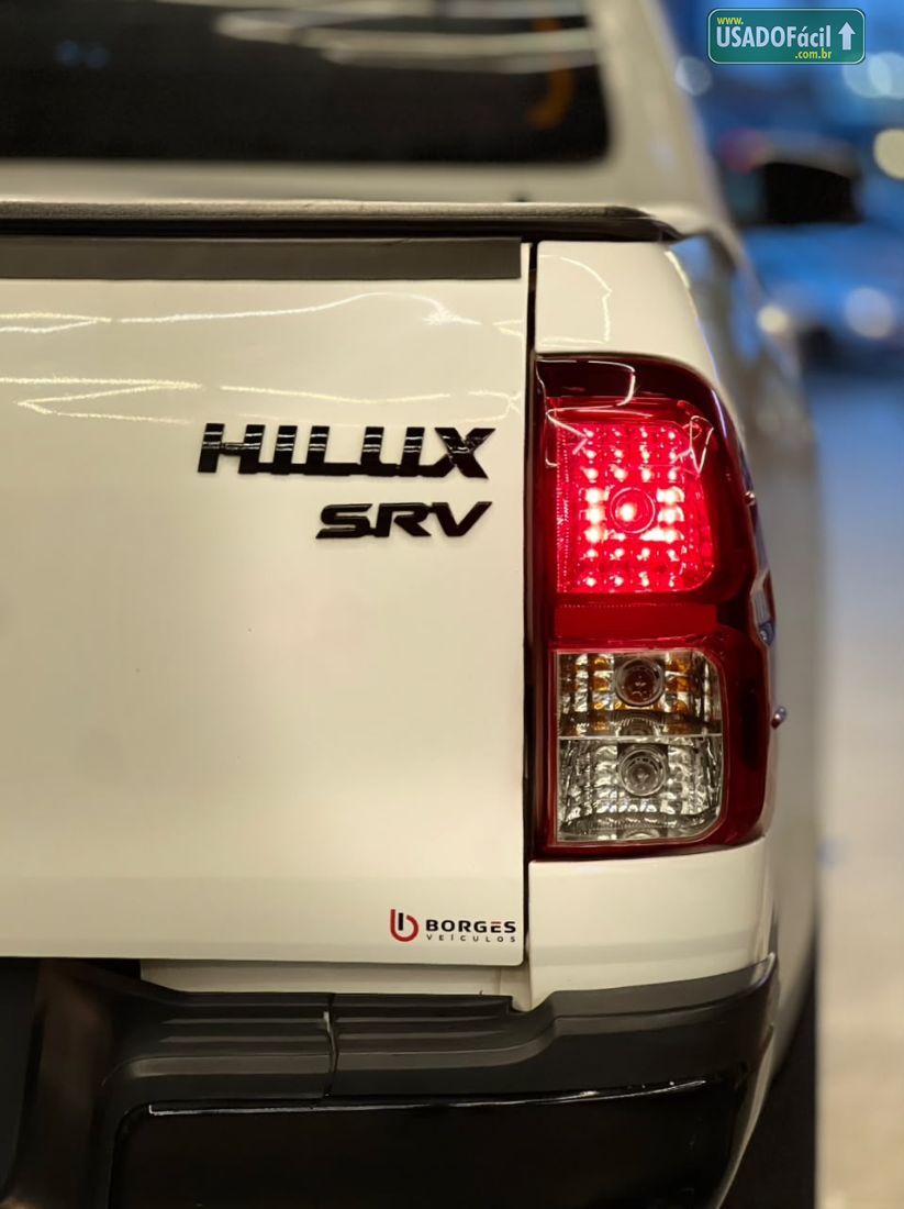 Toyota Hilux SRV CD 2.7 4X2 Automático Flex 2017/2017 — foto 6 de 13