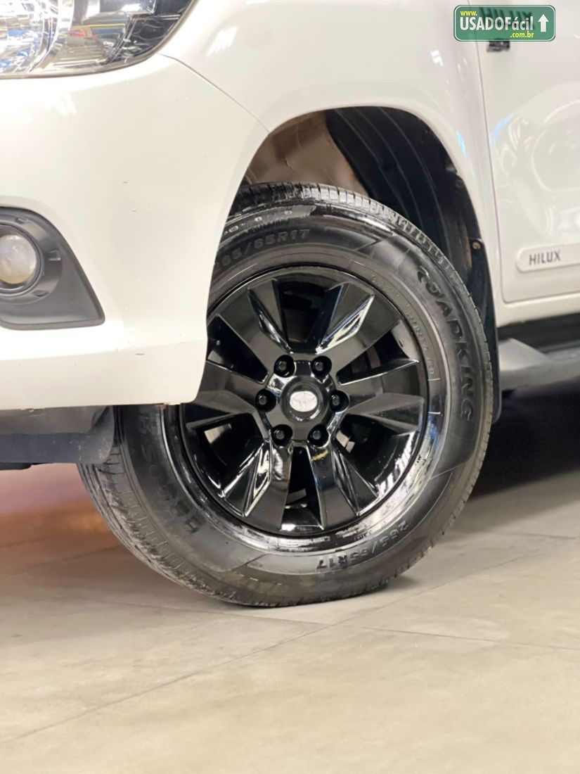 Toyota Hilux SRV CD 2.7 4X2 Automático Flex 2017/2017 — foto 7 de 13