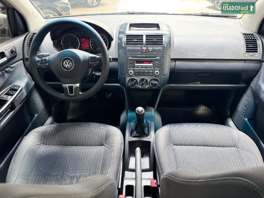 Volkswagen Polo Sedan 1.6 Mi Total Flex 2014/2014 — foto 8 de 8