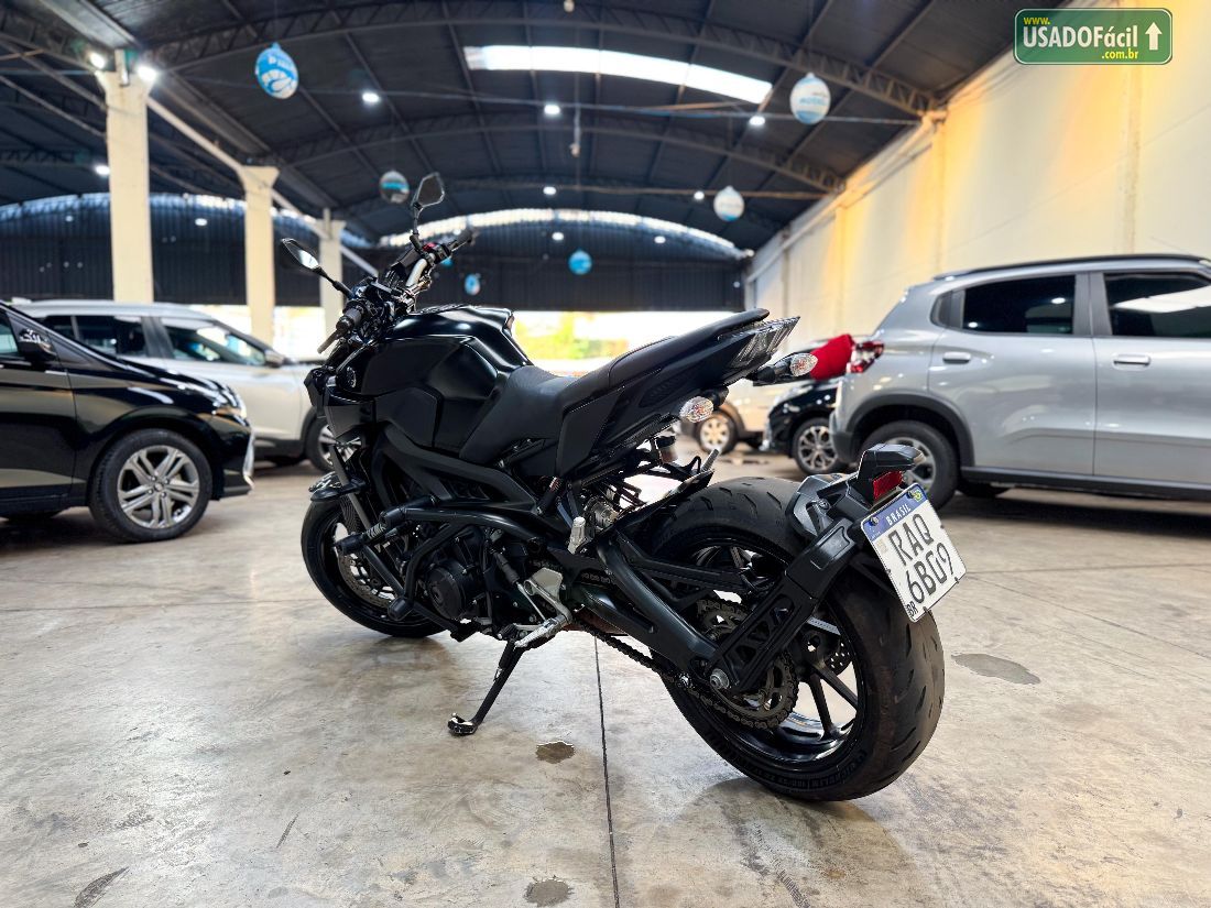 Yamaha MT-09 850cc 2021/2022 — foto 5 de 8