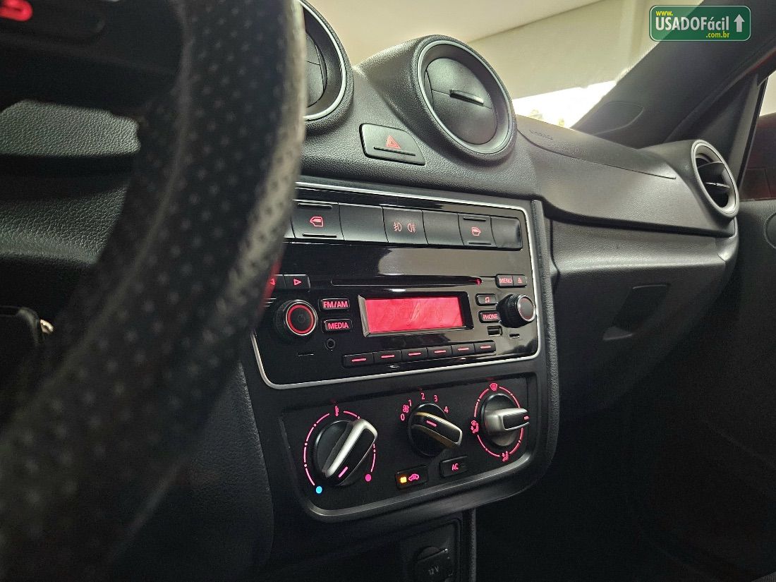 Volkswagen Gol Track 1.0 Mi 4P Total Flex 2013/2014 — foto 14 de 17