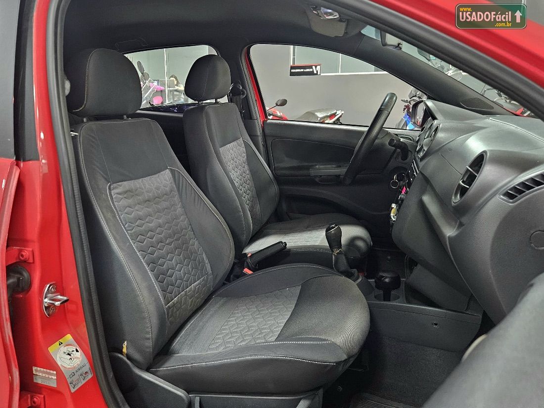 Volkswagen Gol Track 1.0 Mi 4P Total Flex 2013/2014 — foto 9 de 17