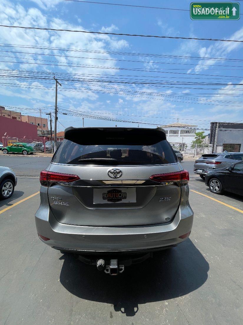 TOYOTA Hilux SRX CD 2.8 4x4 TDI Automático Diesel 2019/2020 — foto 5 de 11
