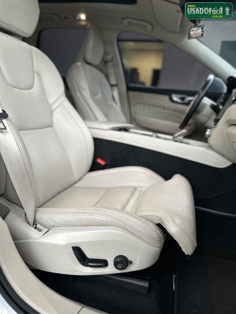 VOLVO Volvo XC 60 T-8 Inscription 2.0 Híbrido 2019/2020 — foto 18 de 21