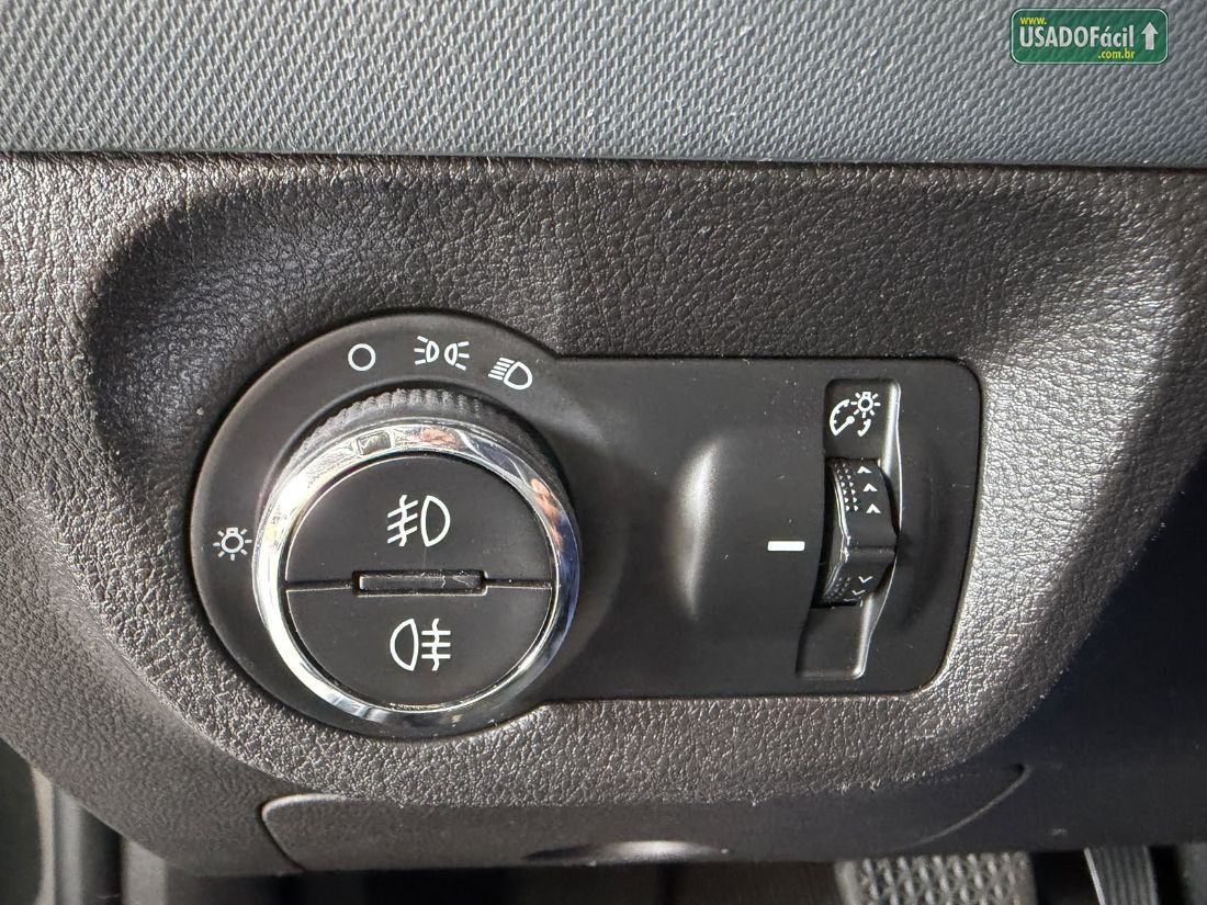 CHEVROLET/GM Onix Hatch Activ 1.4 Automático Flex 2019/2019 — foto 8 de 19