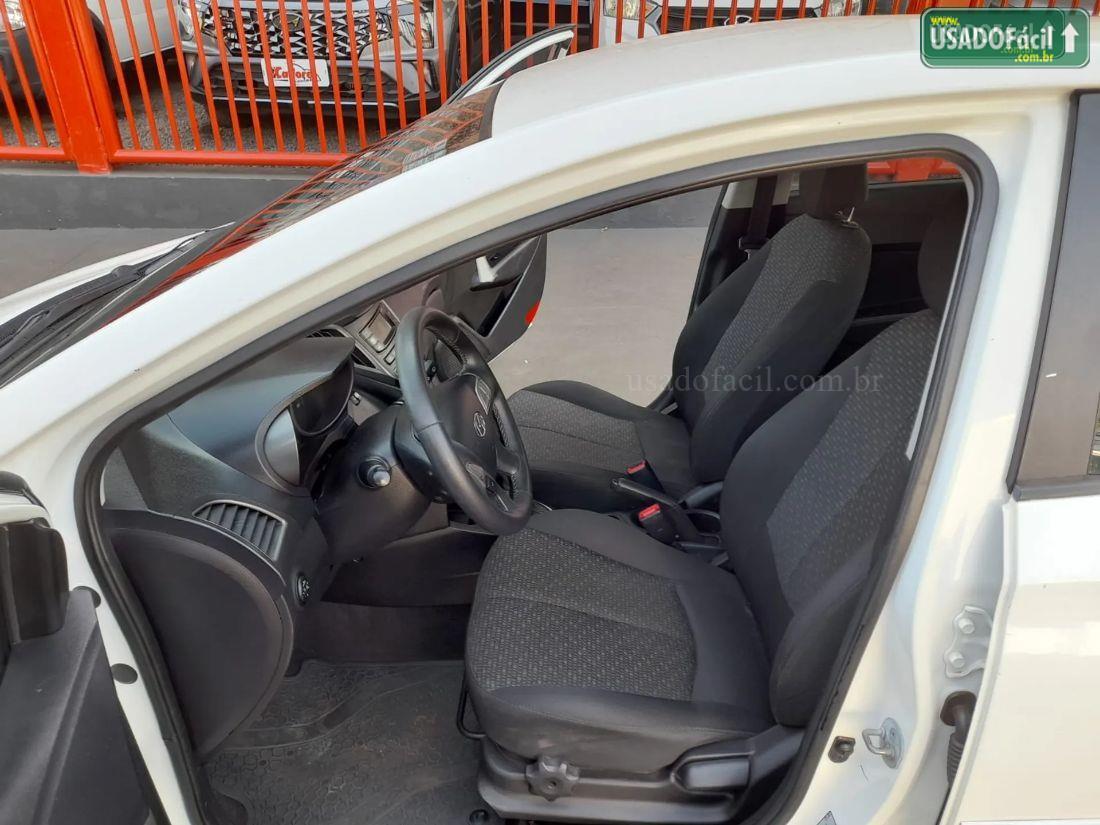 HYUNDAI HB20 Hatch Comfort Plus 1.6 Mecânico Flex 2016/2017 — foto 10 de 10