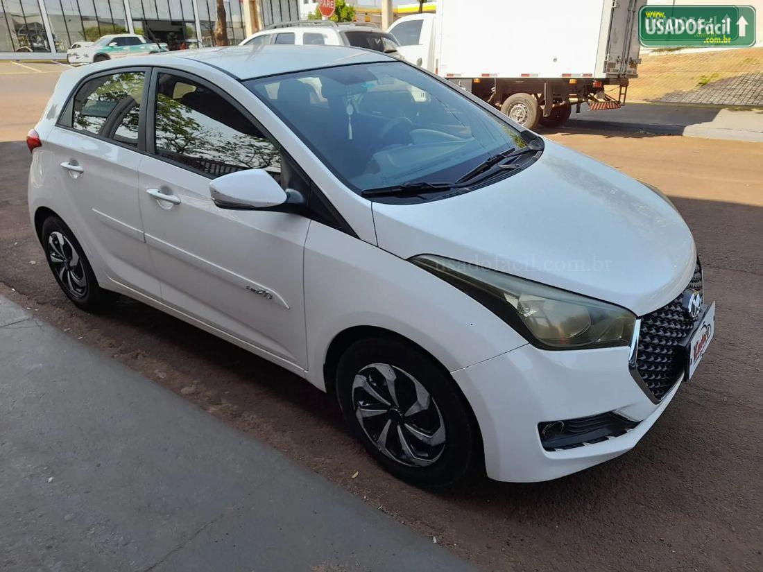 HYUNDAI HB20 Hatch Comfort Plus 1.6 Mecânico Flex 2016/2017 — foto 3 de 10