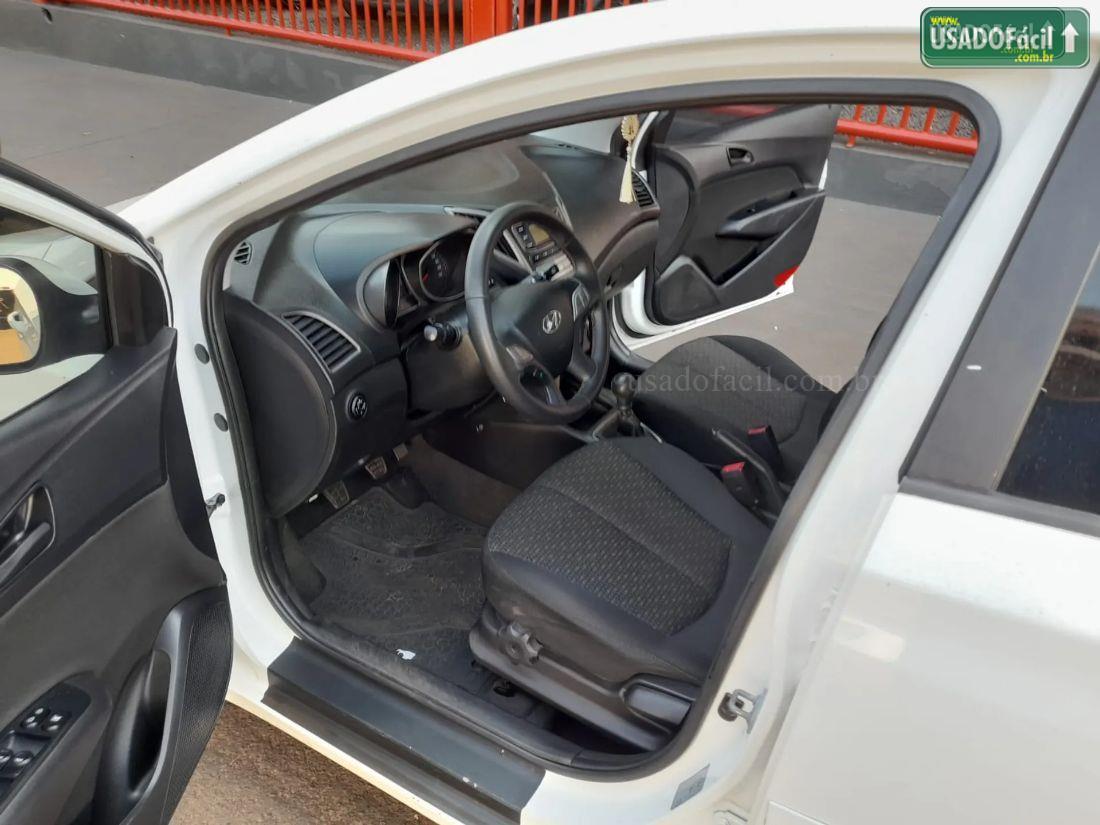 HYUNDAI HB20 Hatch Comfort Plus 1.6 Mecânico Flex 2016/2017 — foto 8 de 10