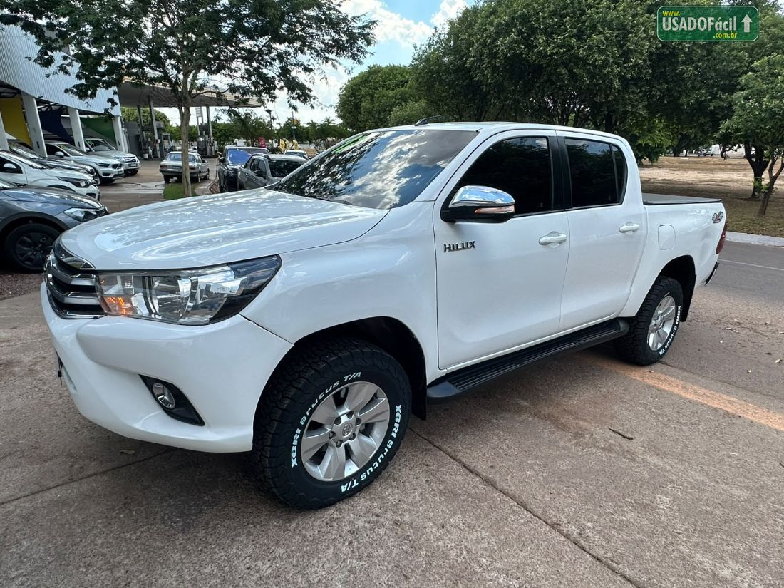 Toyota Hilux SRV CD 2.8 4x4 TDI Automático Diesel 2016/2017 — foto 3 de 17