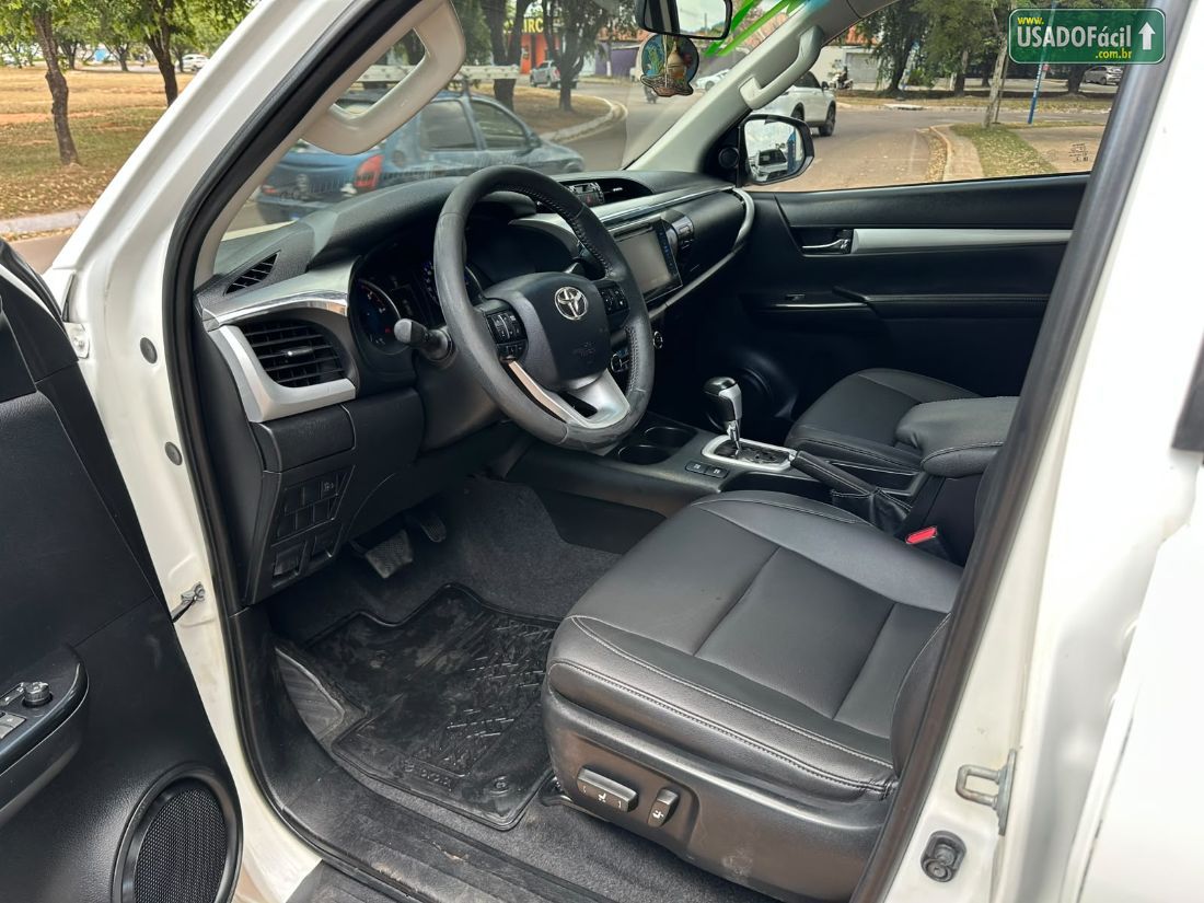 Toyota Hilux SRV CD 2.8 4x4 TDI Automático Diesel 2016/2017 — foto 6 de 17