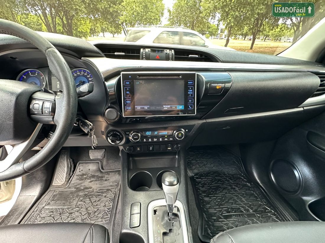 Toyota Hilux SRV CD 2.8 4x4 TDI Automático Diesel 2016/2017 — foto 8 de 17