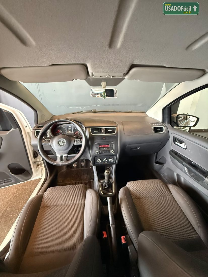 Volkswagen Fox 1.0 Mi 4P Total Flex 2013/2013 — foto 5 de 5